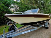 Zadbana  Łódz Motorówka 3.0 mercruiser  ekonomiczna nie zawodna