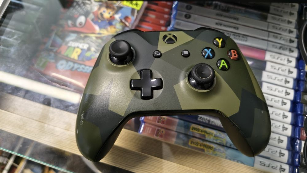 Konsola Xbox one s 500gb, pad, kable, abonament