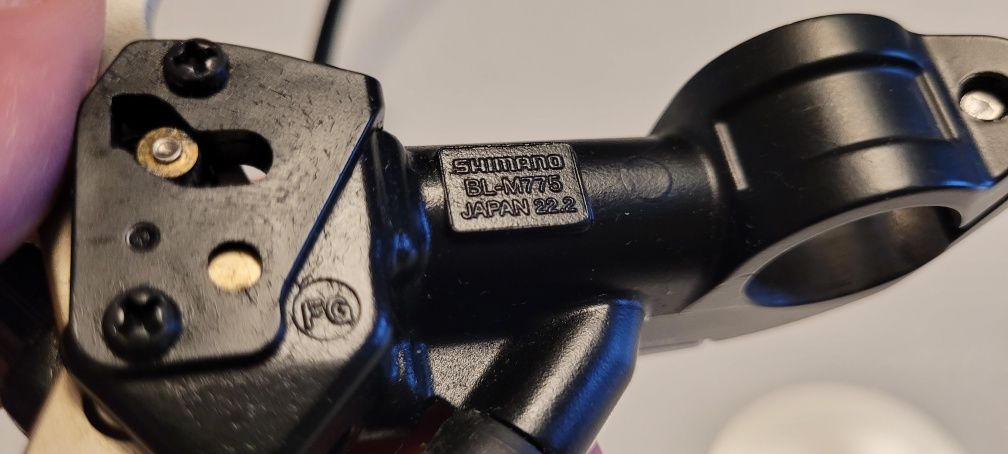 Hamulec hydrauliczny SHIMANO Deore XT / LX przedni