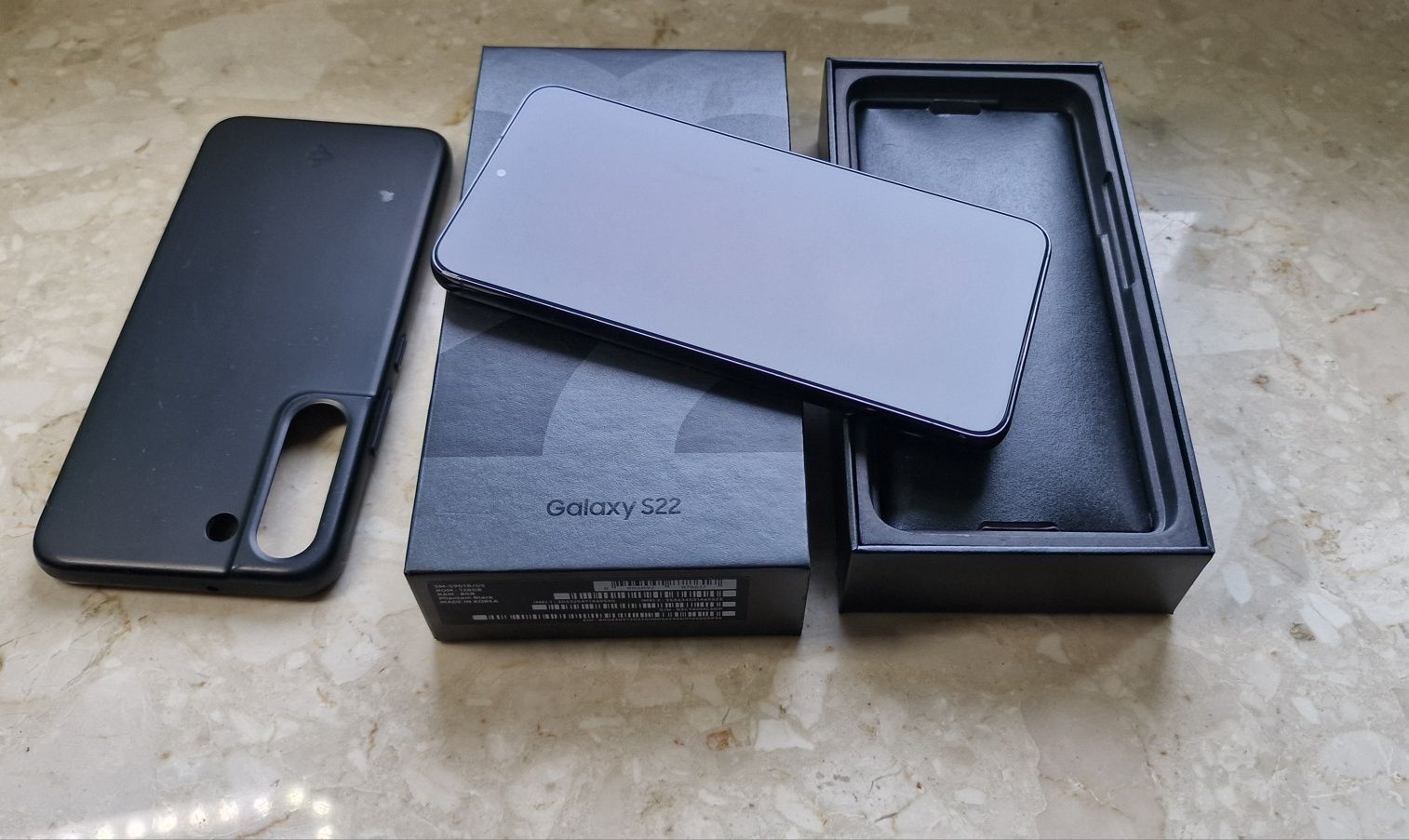 Samsung S22 5G - 8/256Гб, 6.1" офіційний, 2 сім + еСім!