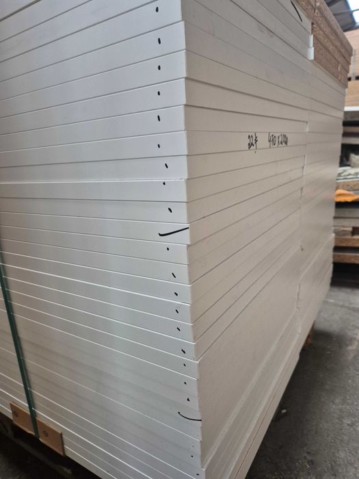 wiór laminat formatki 18mm i 22mm biała