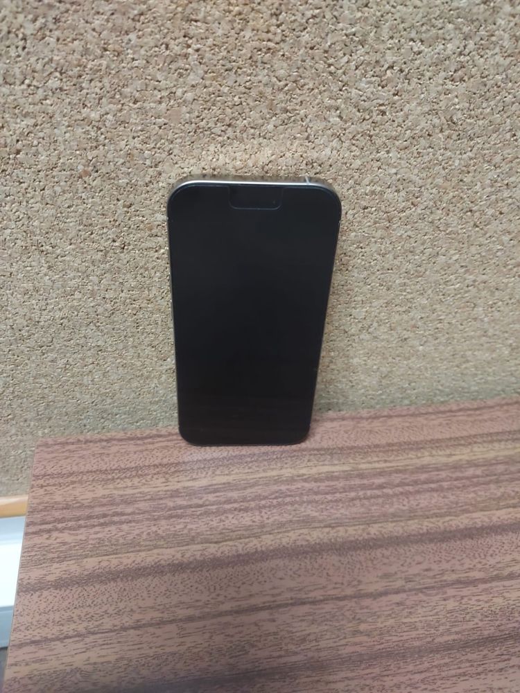 Iphone 16 pro Natural Titanium