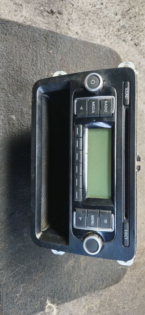 Radio caddy passat b6 tiguan