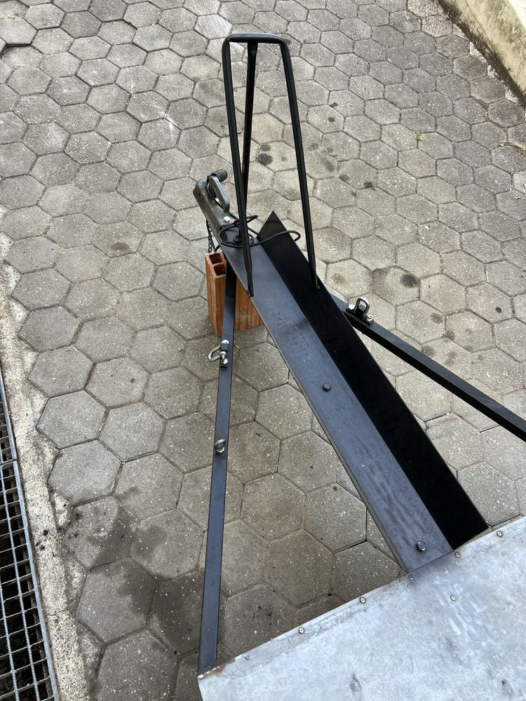Atrelado pra motas