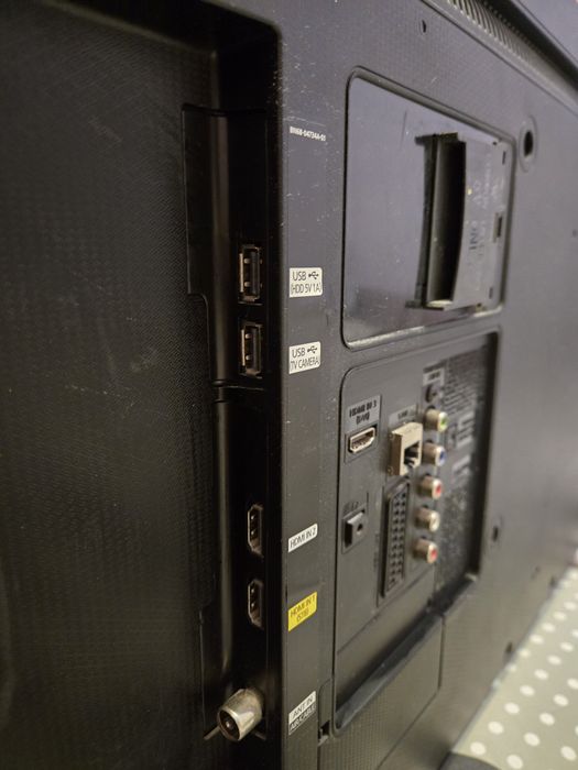 Телевізор Samsung UE-32F4500