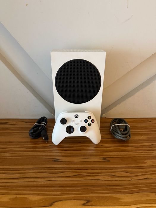 [Xbox] Konsola Xbox Series S + Pad Kontroler