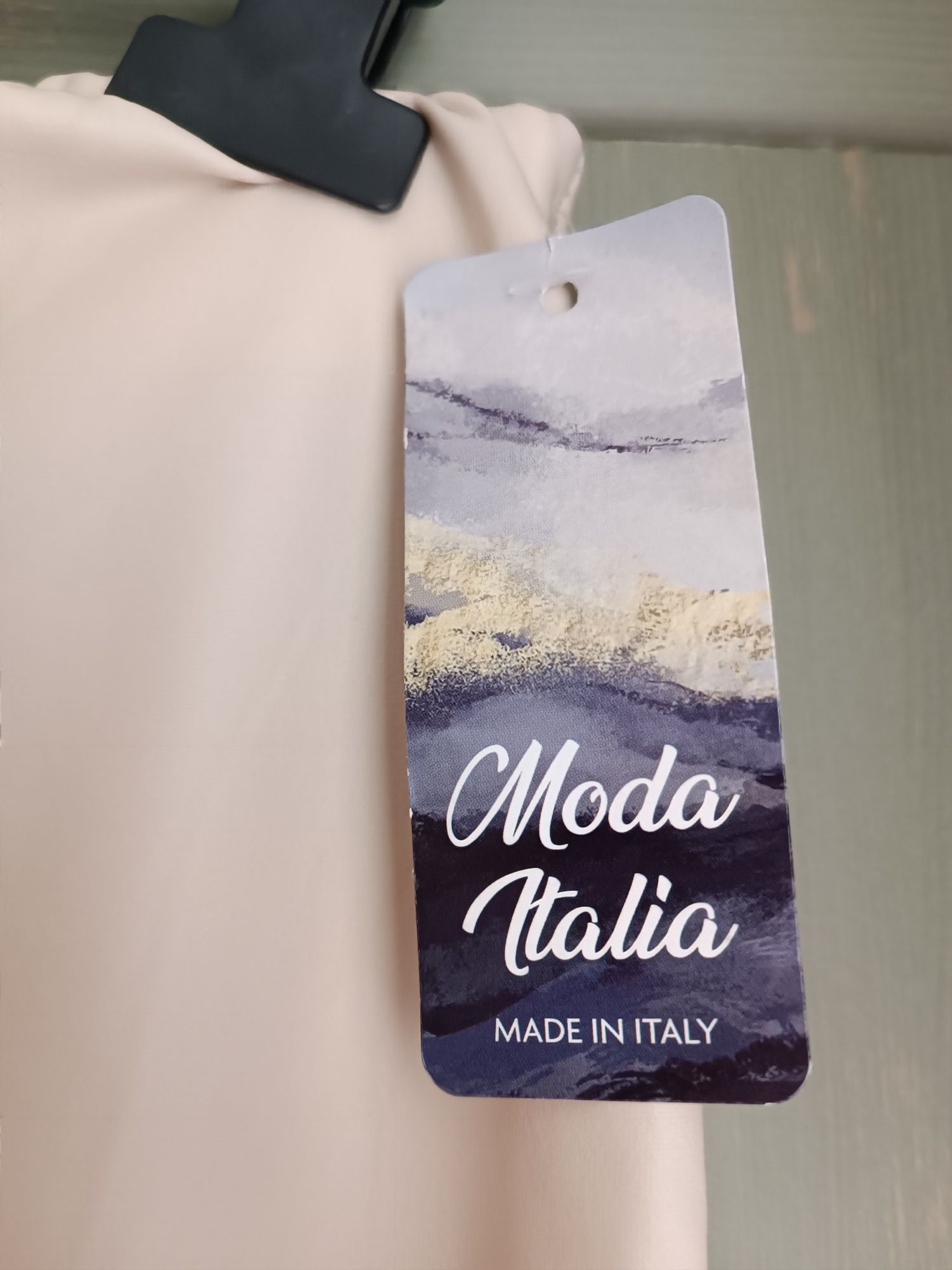 Nowe spodnie woskowane eleganckie ecru legginsy