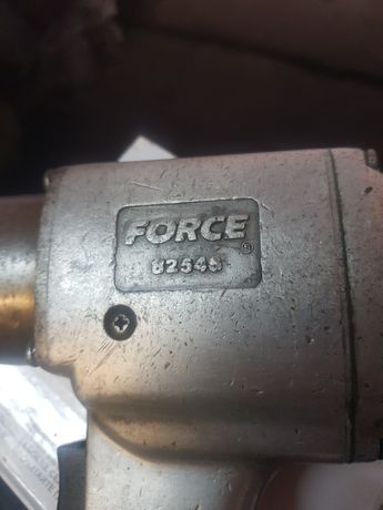 Гайковерт Force 82546  Мощный