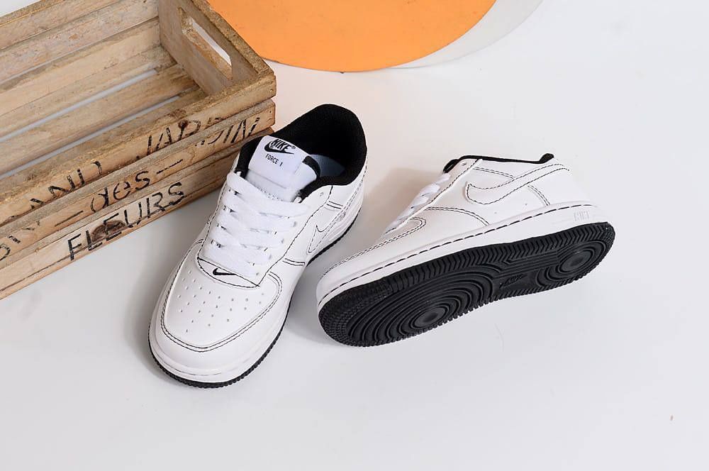 Nike vários modelos criança
