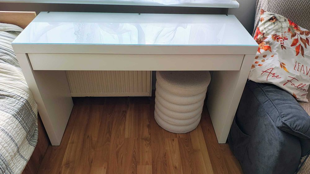 Toaletka IKEA MALM