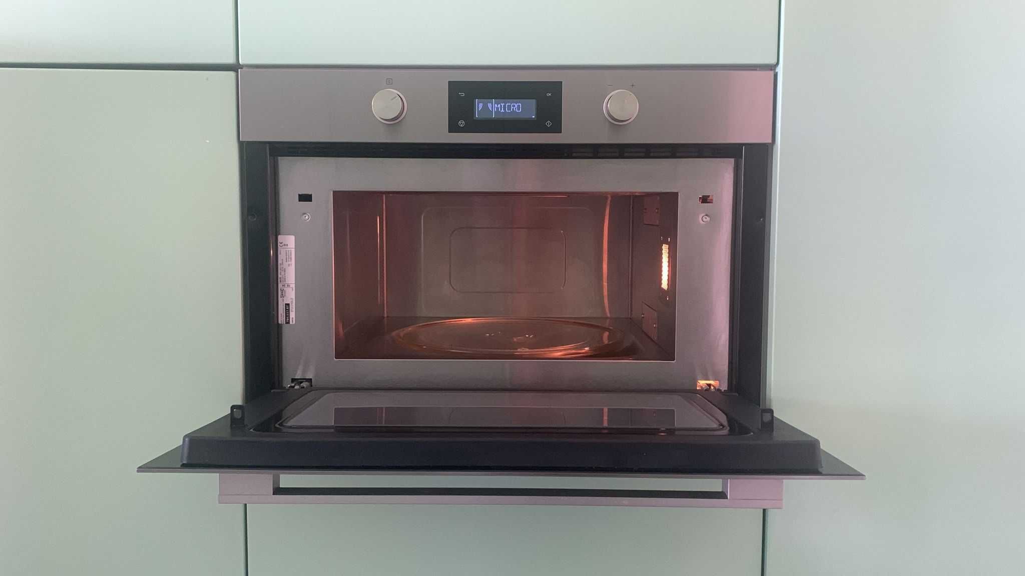 Forno Micro-ondas IKEA 500+ ANRÄTTA em Aço Inoxidável - Ótimo Estado!