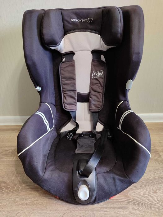 Автокресло Bebe Confort Axiss