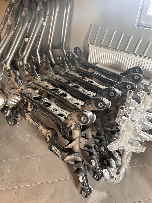 Підрамник Подрамник Audi Q5 8R Балка Ауді Ку5 8Р передній задній