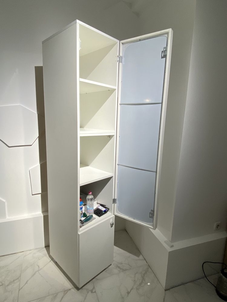 Шафка, шафа з дзеркалом в коридор кімнату,