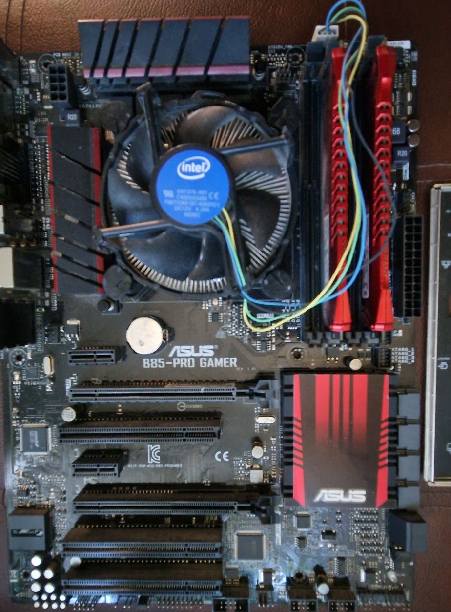 Płyta Asus b85-pro gamer+ i7 4790+16gb ram ddr3