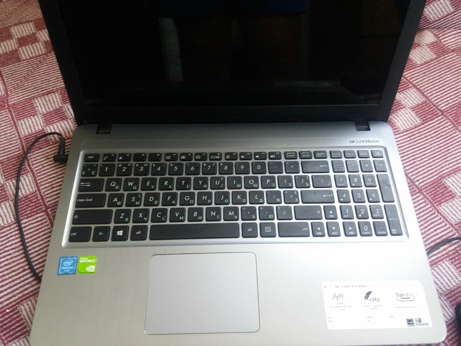 Продам ноутбук ASUS 540s