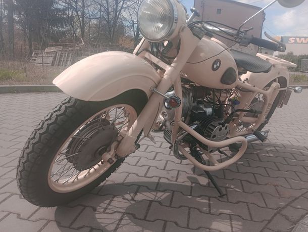 .Motocykl k750 .