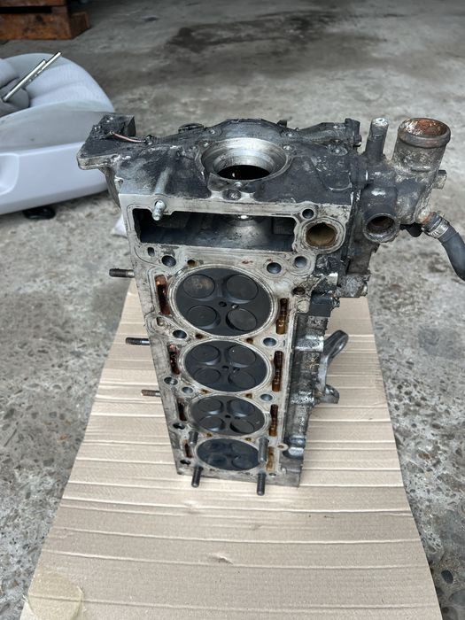 Гбц головка блоку циліндрів Mercedes 2.2 om 611