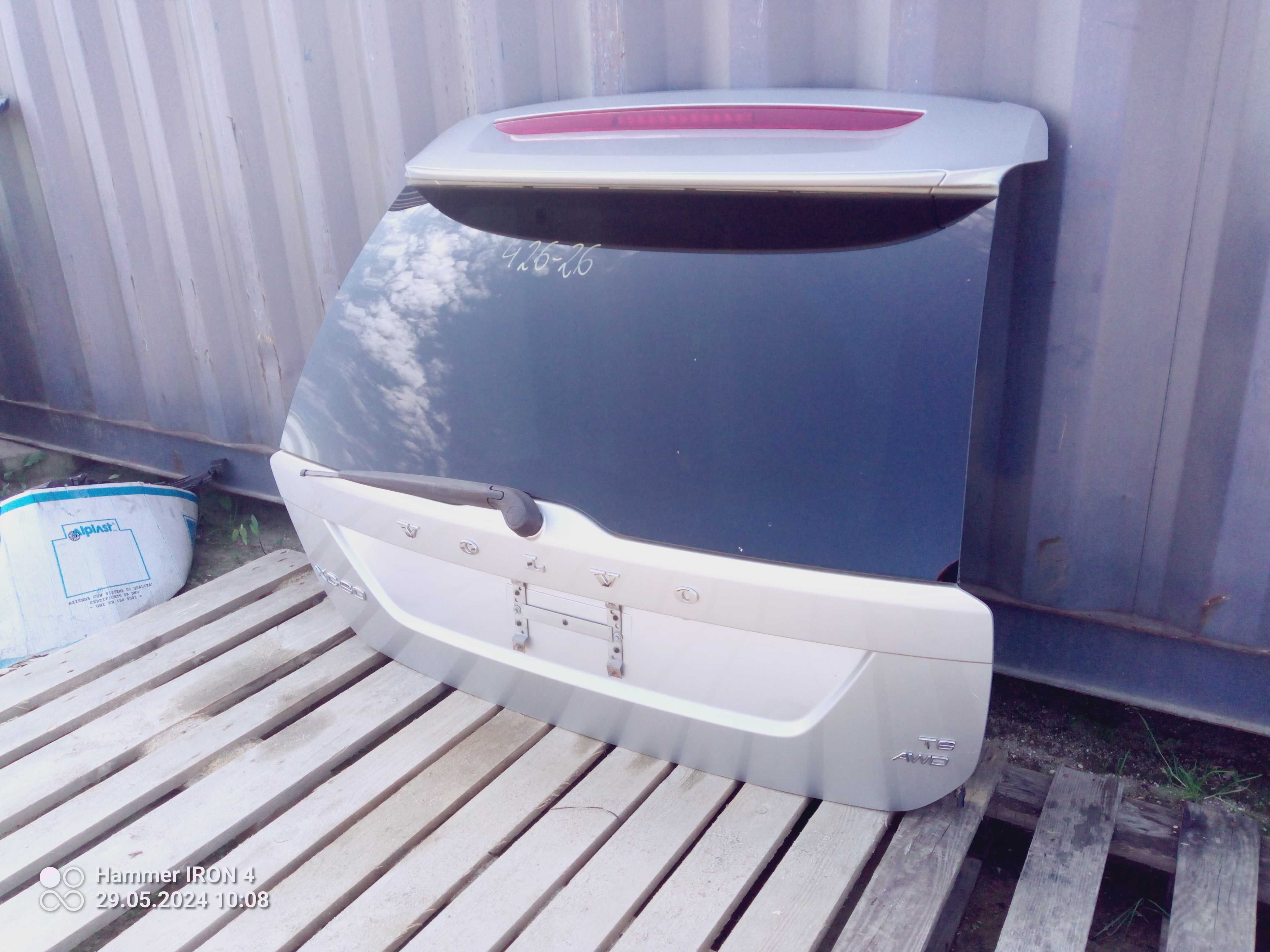 Klapa tylna volvo xc60 srebrna w kolor 426-26 manualna 09-16r