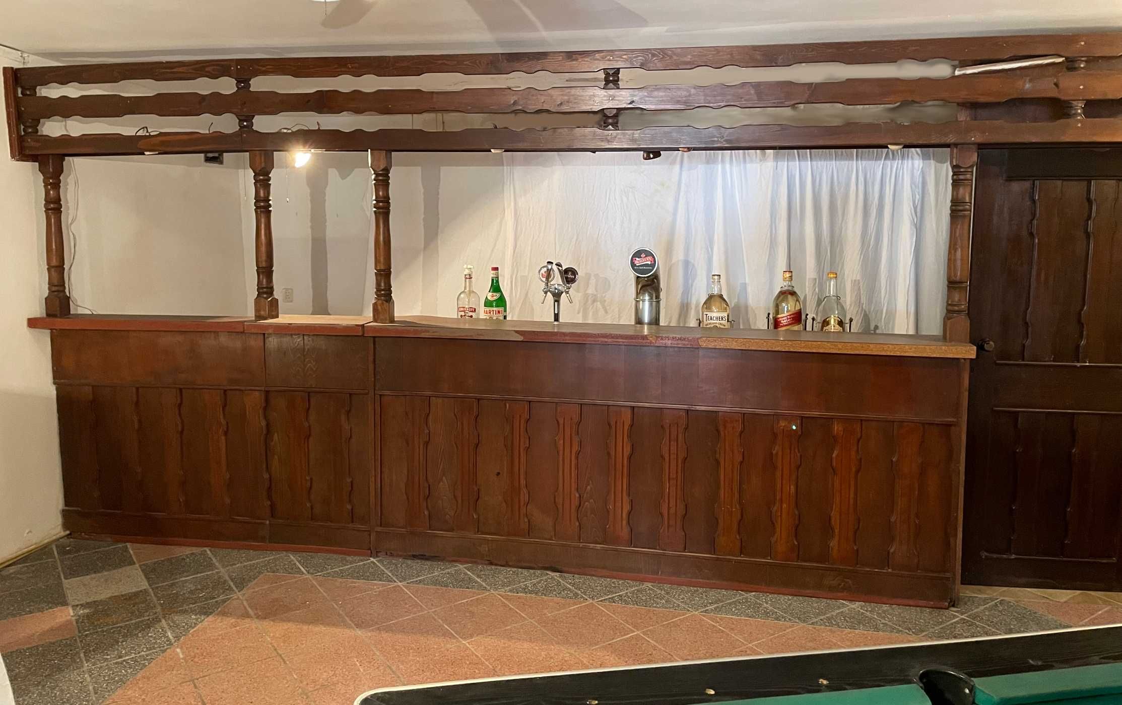 Zabudowa baru drewniana do pubu restauracji knajpy pub bar knajpa