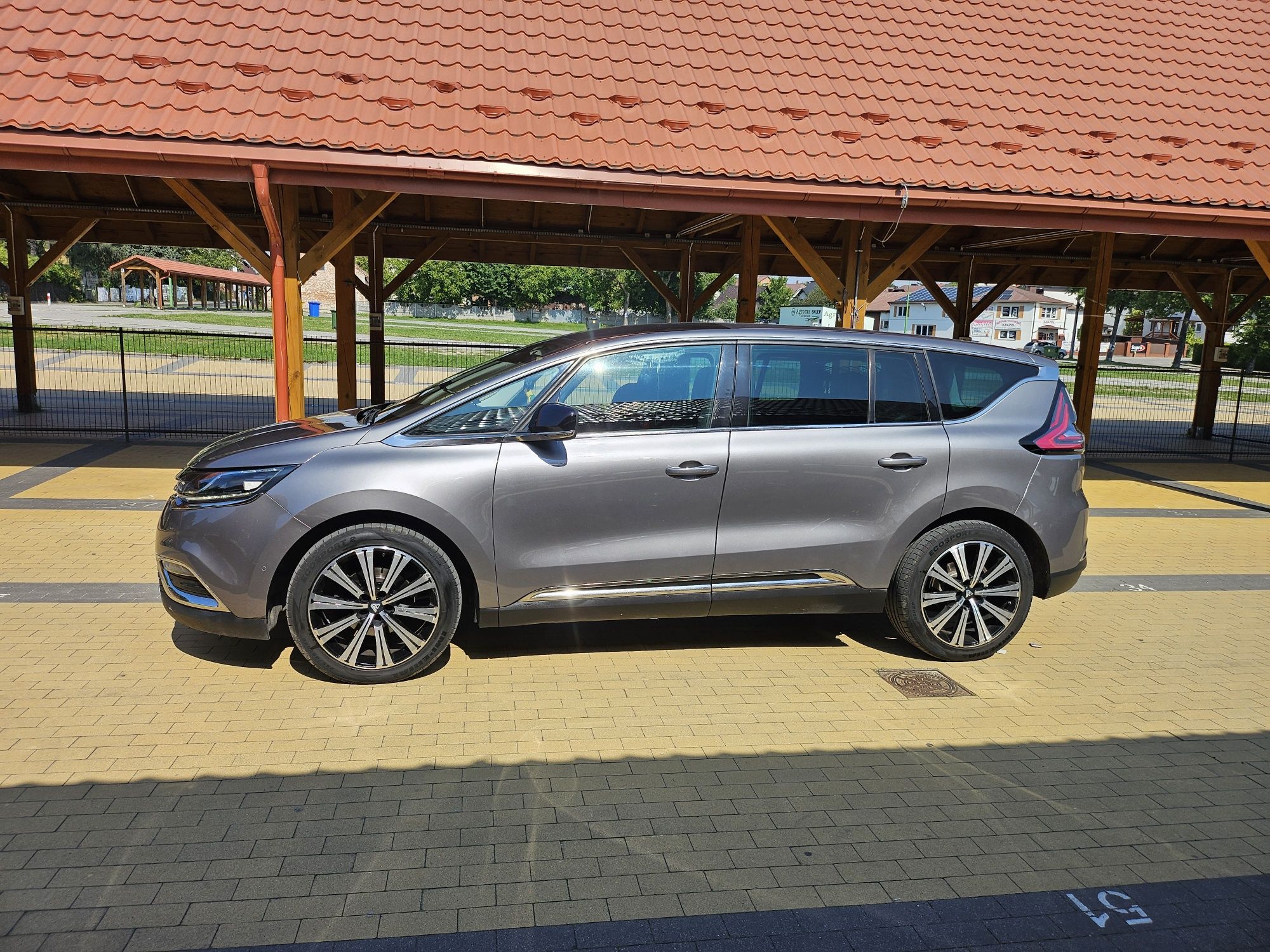 Renault Espace V 1.6 dci 160 km , 7 os. Alu 20" 146 tys km. Automat