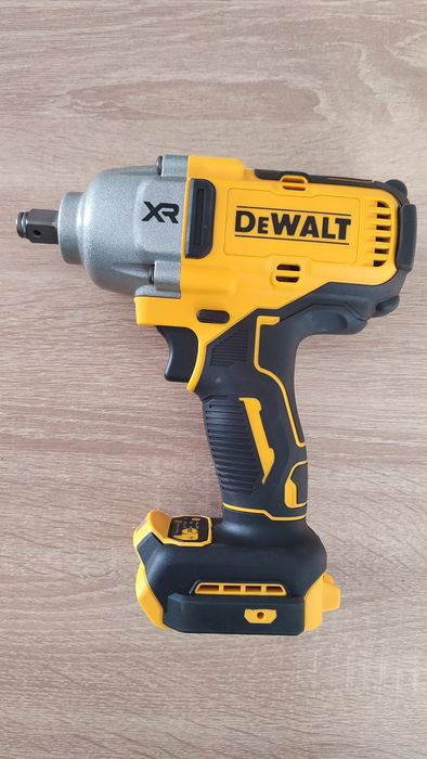 Nowy klucz udarowy pneumatyczny DeWalt DCF 900