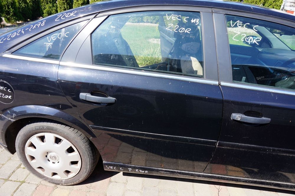 DRZWI TYLNE PRAWE VECTRA C LIFT HB Z20R  CZARNY OPEL 2005-2008