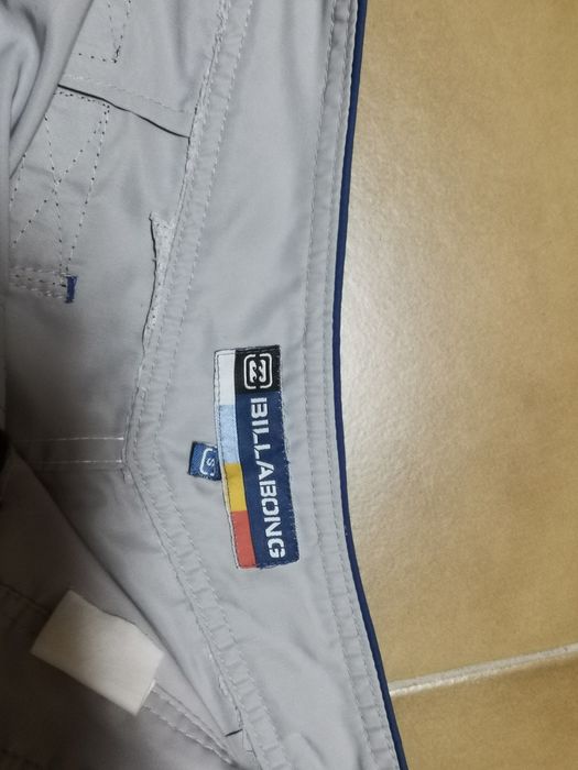 Calções Billabong cinzentos