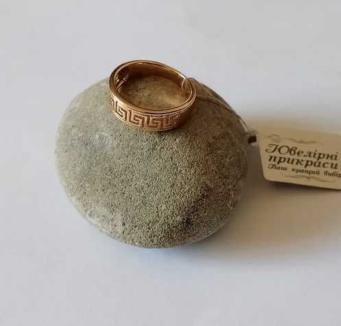 Позолоченное женское кольцо бижутерия р 17