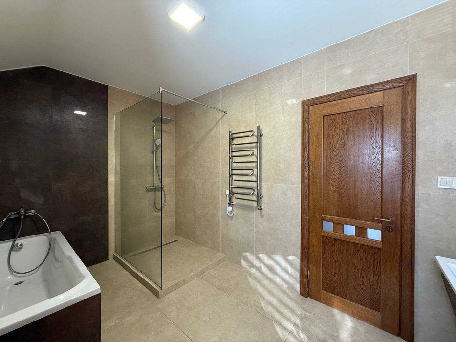 Оренда будинку Львів вул.Кульпарківська (ЖК Парус Park) гараж і підвал