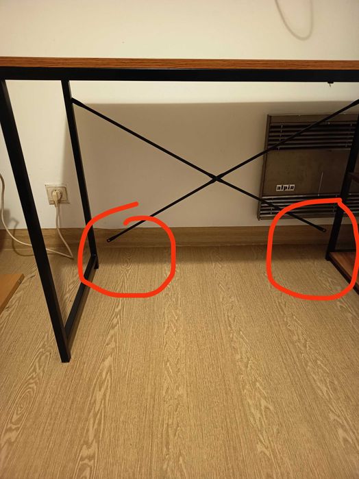 Secretária com estante