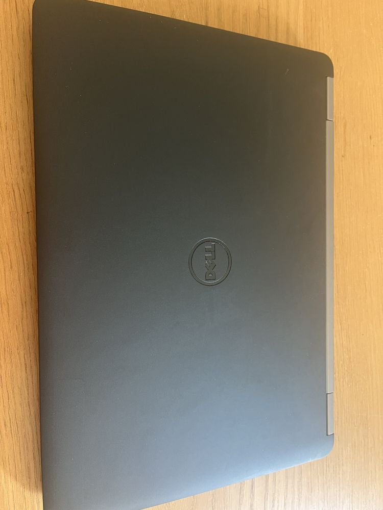 Dell Latitude E7270 i5 8GB RAM laptop