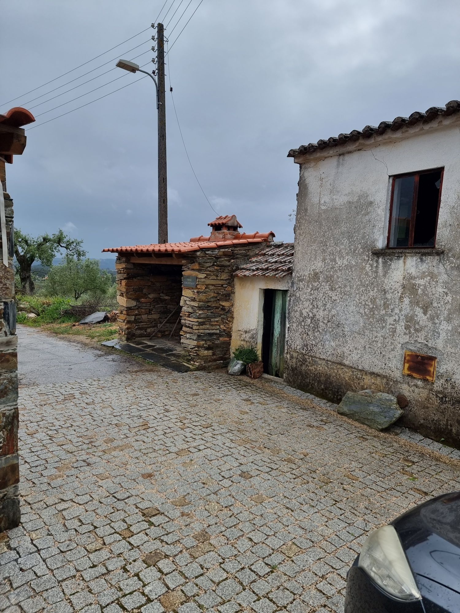 Venda de Moradia para Restaurar +Terreno 760m2 Castelo Branco