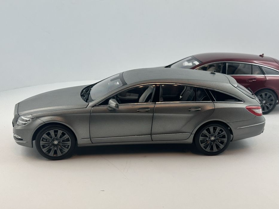 Norev Szary Mercedes CLS  Shooting Brake  1/18