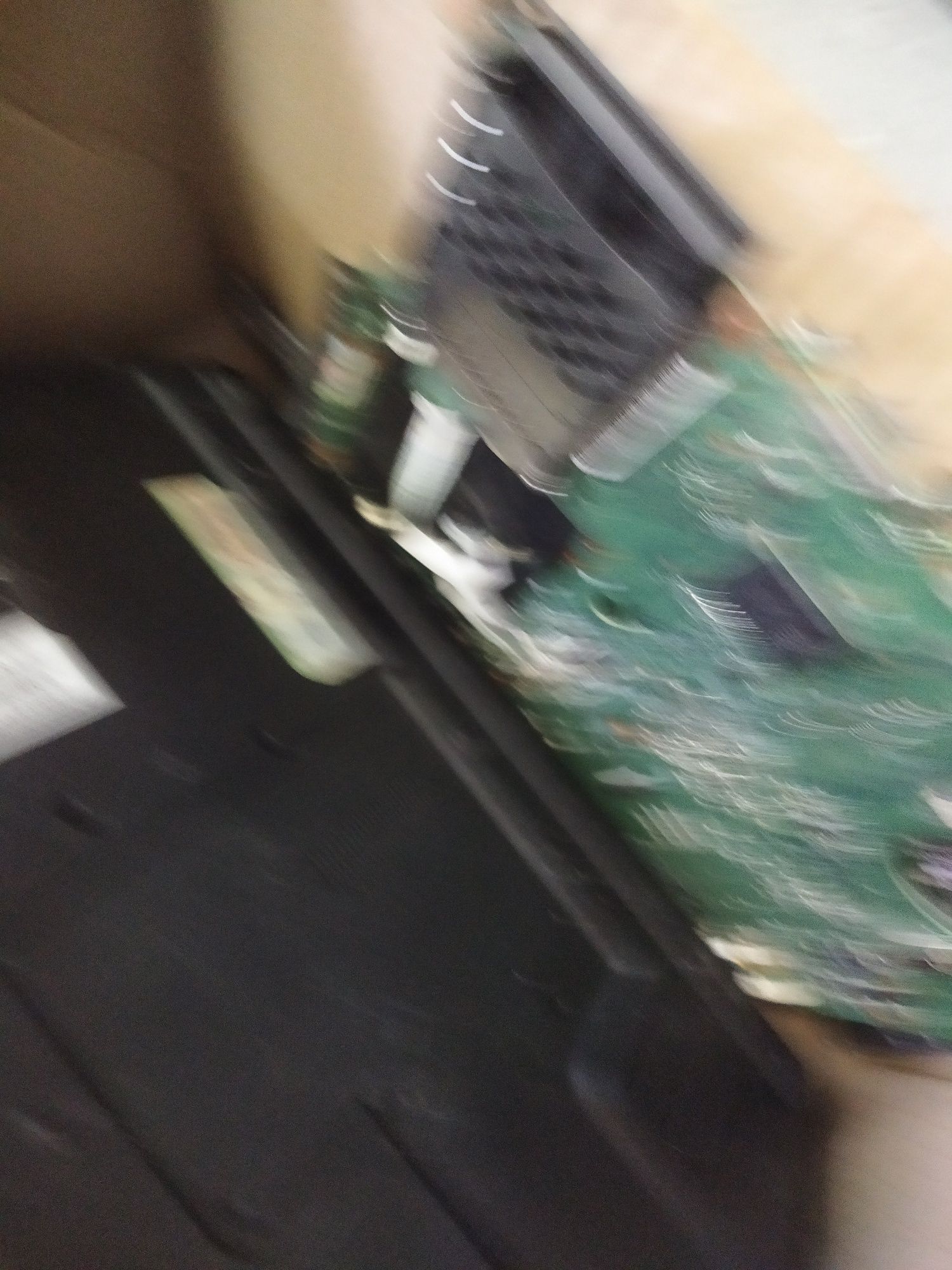 laptop uszkodzony, złom