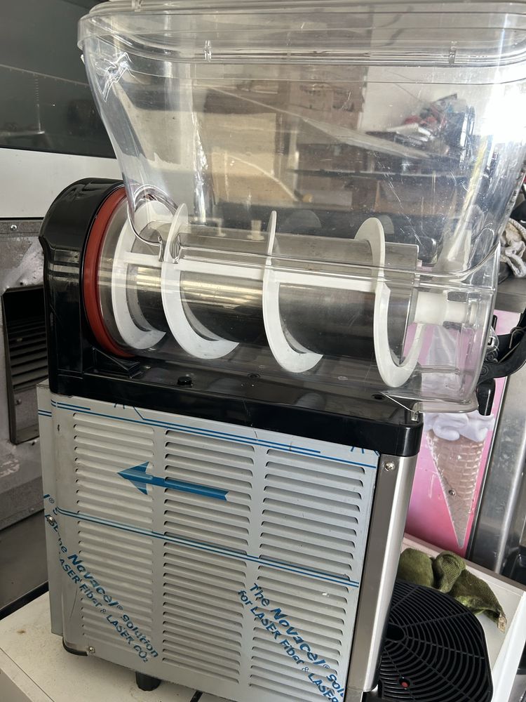 Maquina de granizados NOVA