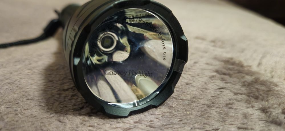 Nowa latarka Convoy M21E, szperacz, dioda SFT-25R, akumulator 5800mAh