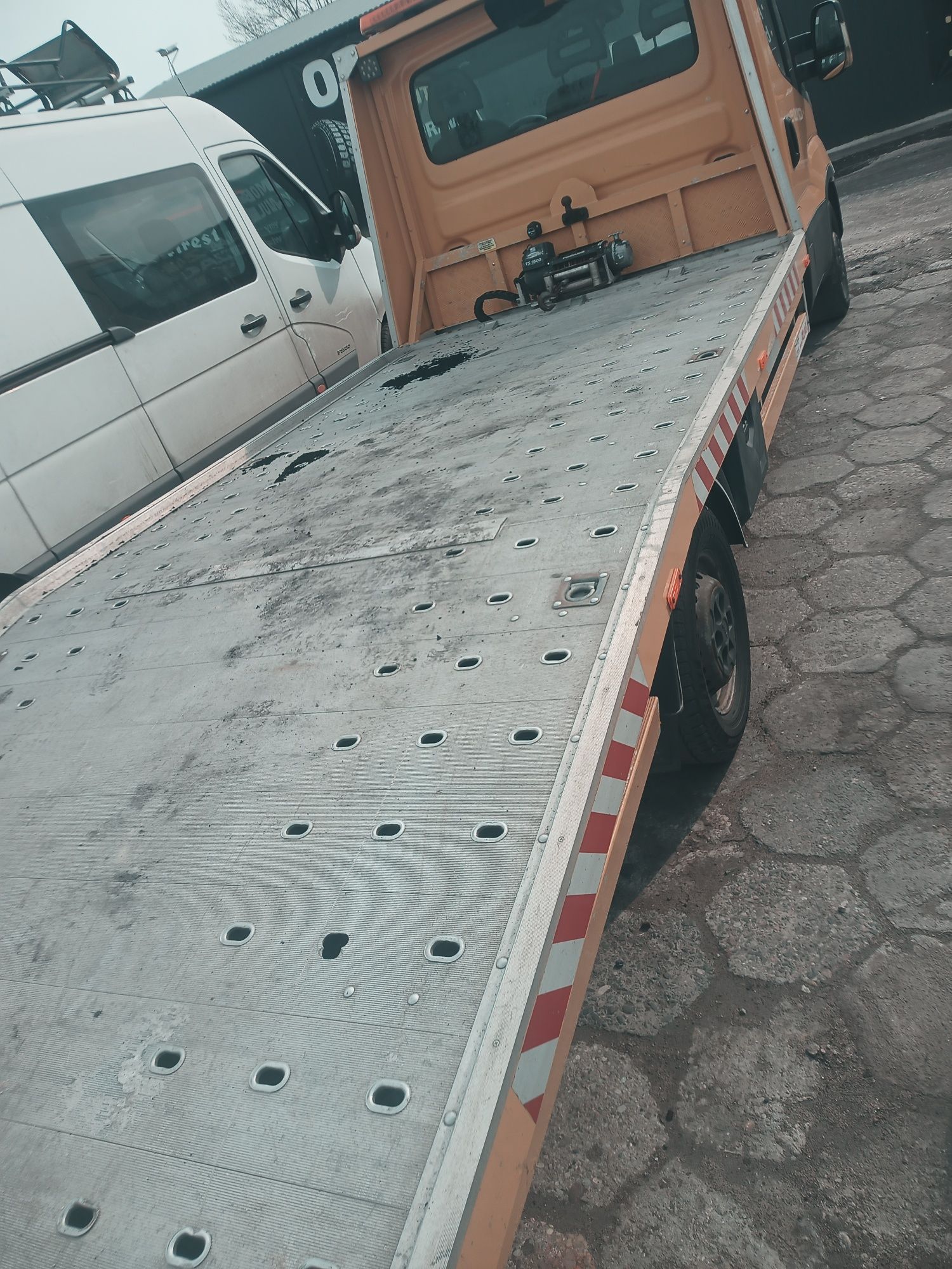 Wynajem Autolaweta Kat B 3.5t DMC