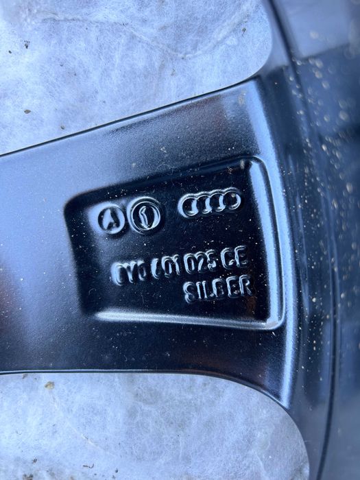Felga aluminiowa 8Jx19 Audi A3 RS3 5x112 ET49 używana