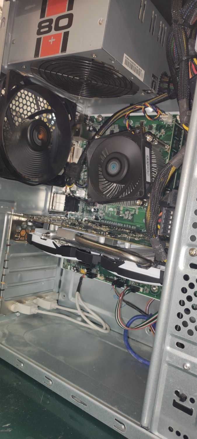 Intel i7 3.9GHz/16GB/RX570/SSD+HDD/WiFi/Win10/testGRY