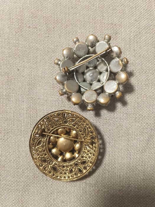Броши, клипсы . Винтаж