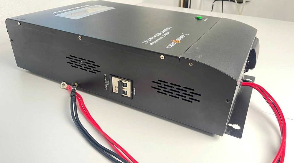 ДБЖ з правильною синусоїдою LogicPower LPY-W-PSW-3000VA+ (2100W) 48V