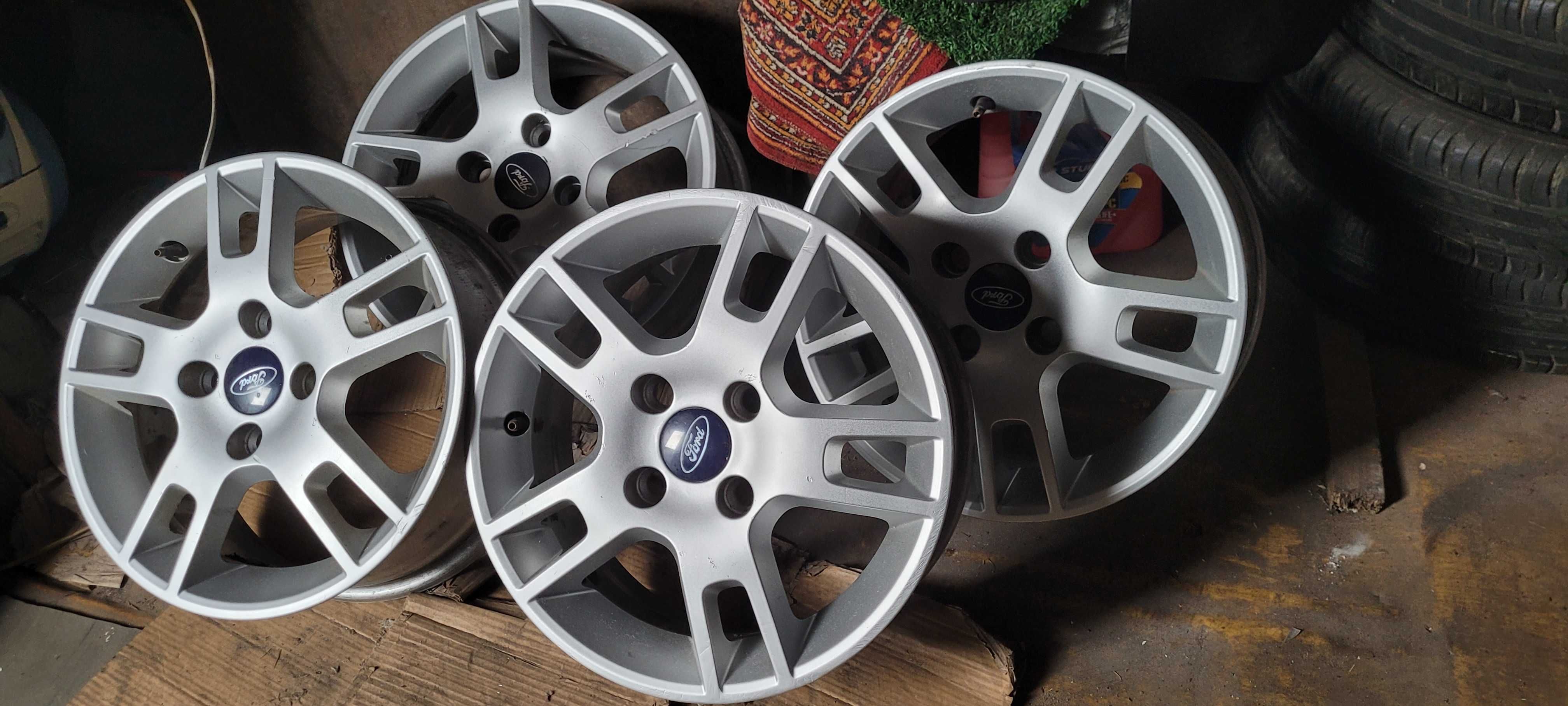 Sprzedam kpl felg do Ford  15 cal