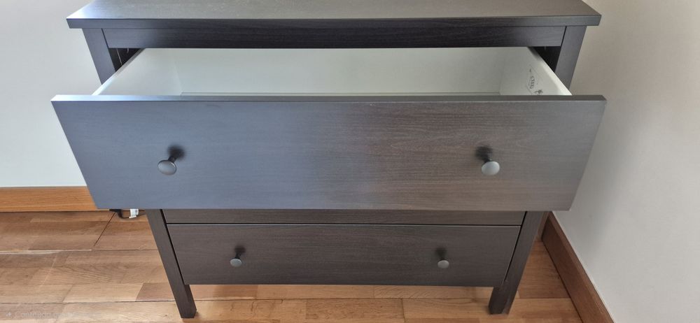 Cómoda com 3 gavetas Nova e montada,  do IKEA
Cómoda c/3 gavetas, pret