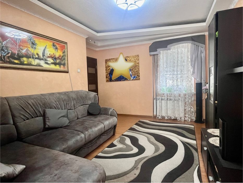 3к з ремонтом , меблями та технікою .