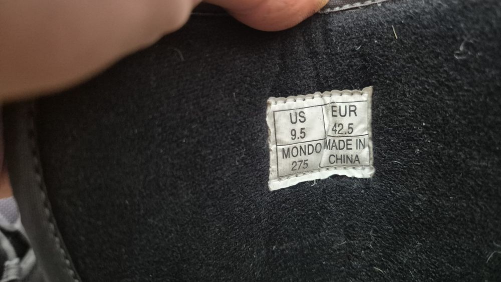 Deska snowbordowa lay 156cm z wazaniami i butami