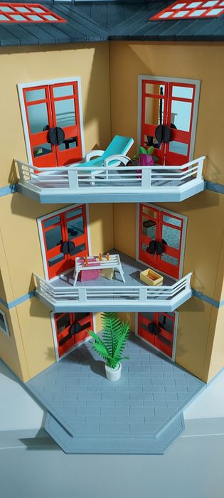 Casa playmobil como nova de 3 andares
