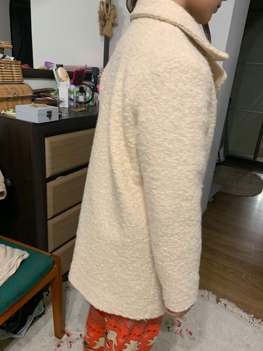 Пальто на дівчинку 10-11 років