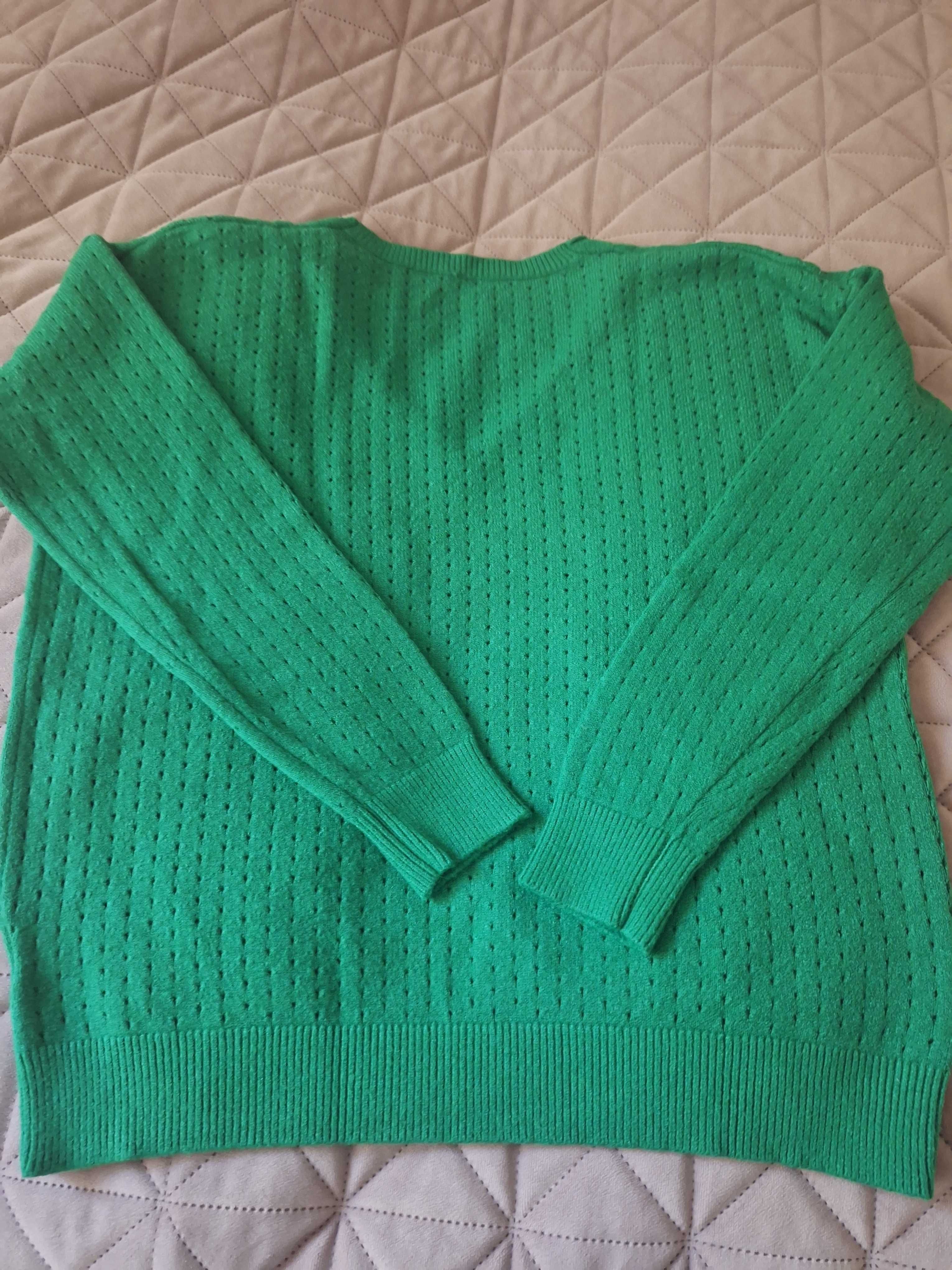Sweter zielony rozm. L