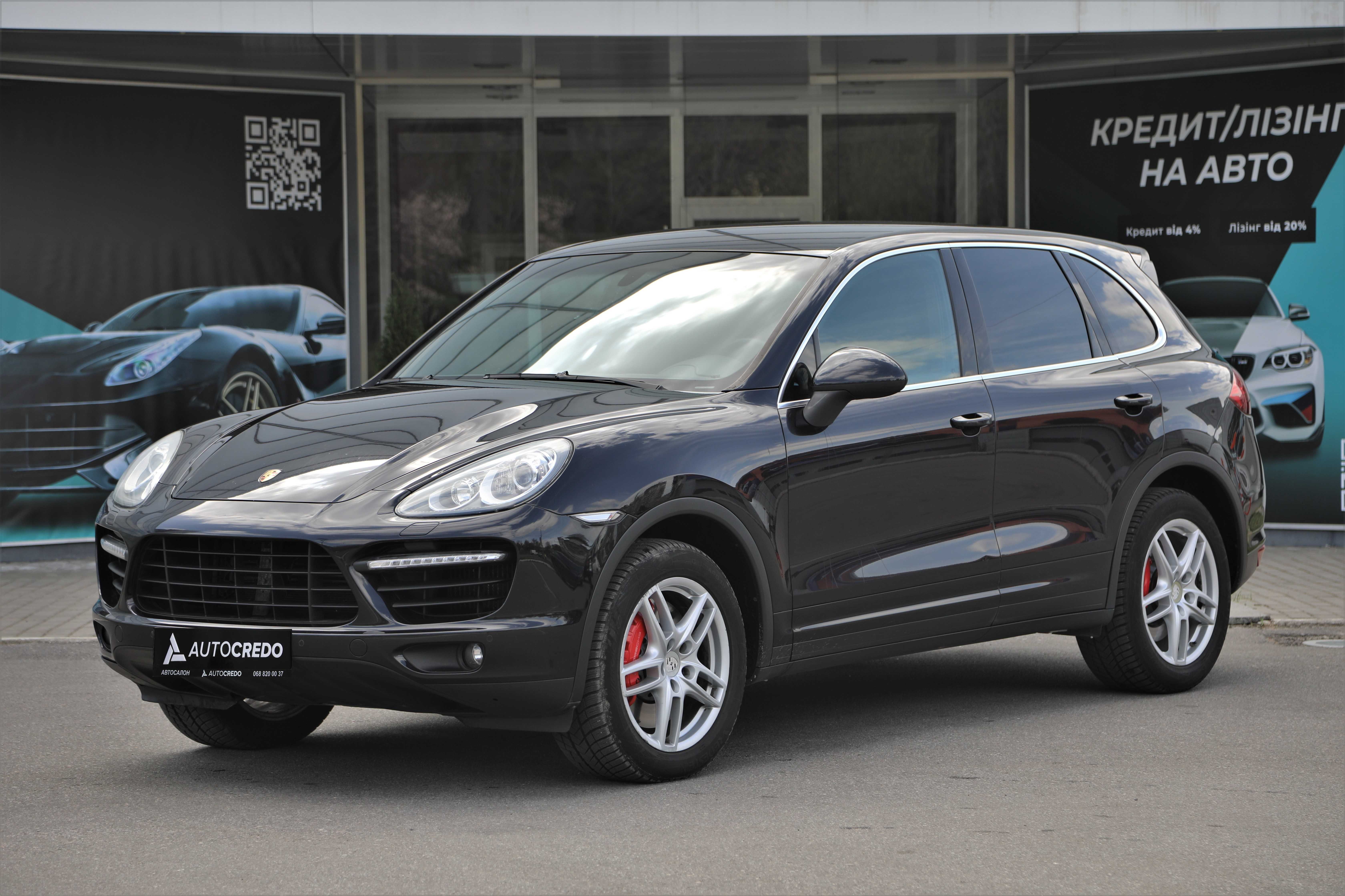 Офіційний Porsche Cayenne Turbo 2011 року